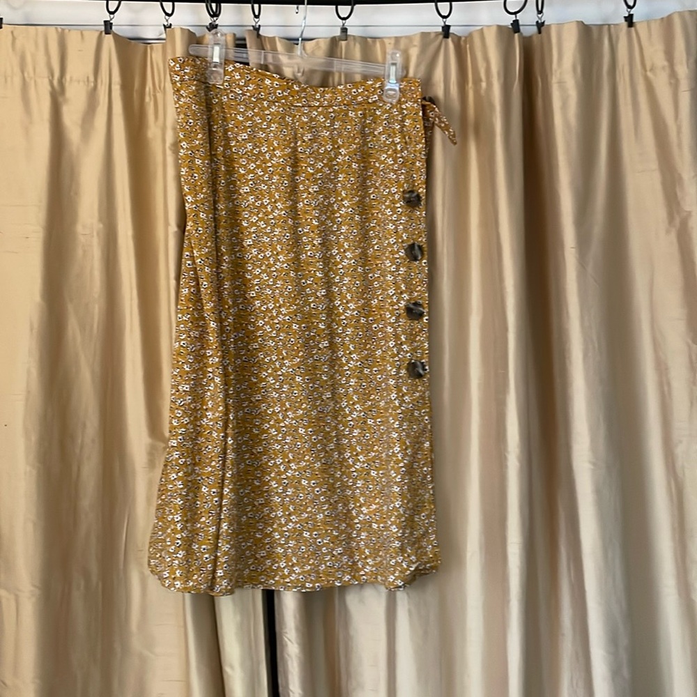 Lulus yellow floral skirt